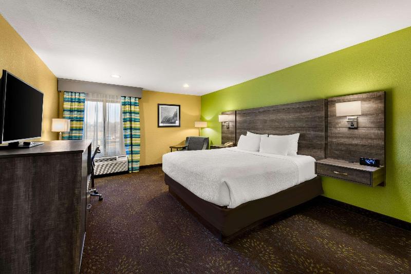 Quality Inn image