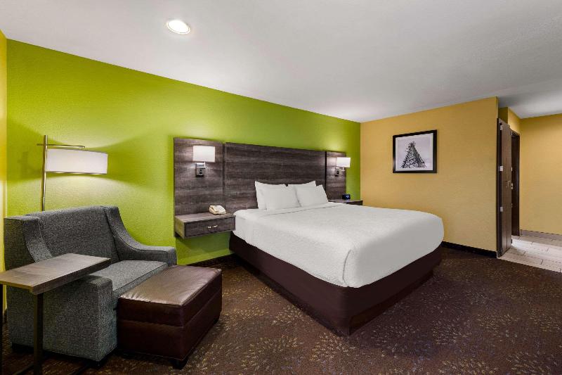 Quality Inn image