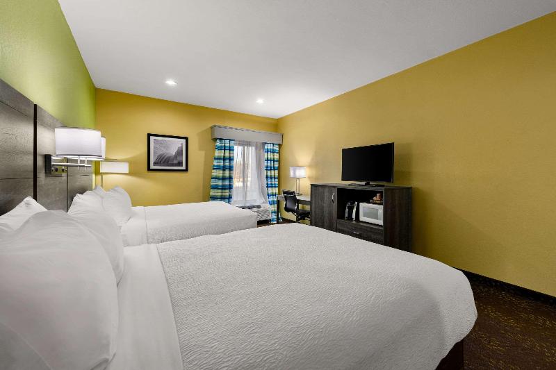 Quality Inn image