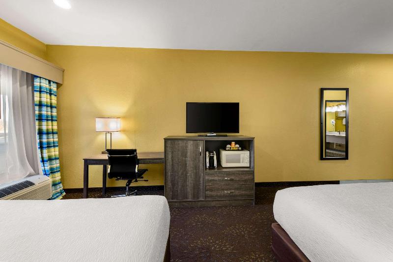 Quality Inn image
