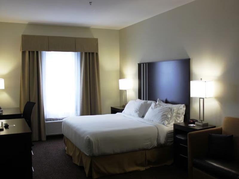 Holiday Inn Express Yorkton East image