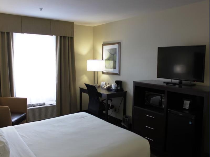 Holiday Inn Express Yorkton East image
