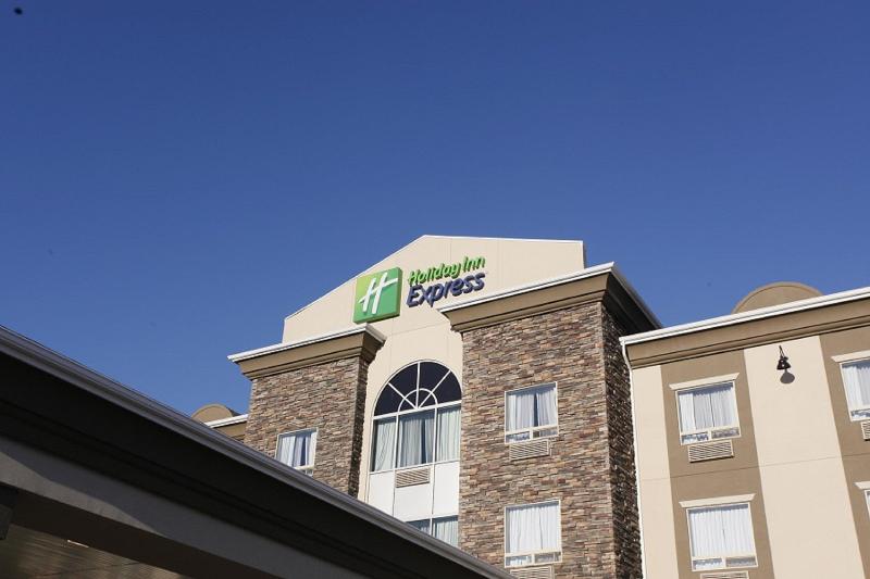 Holiday Inn Express Fort St John
