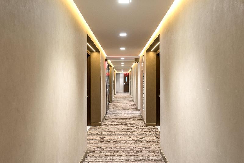 Holiday Inn Brooklyn Downtown image