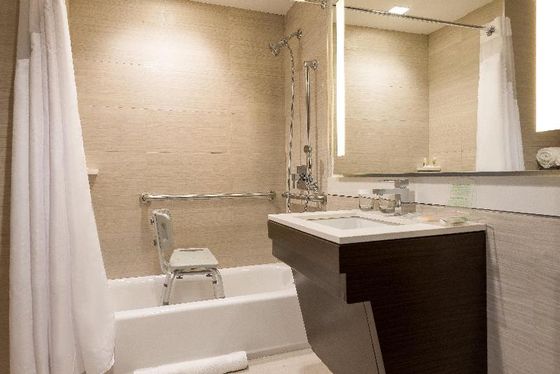 Holiday Inn Brooklyn Downtown image