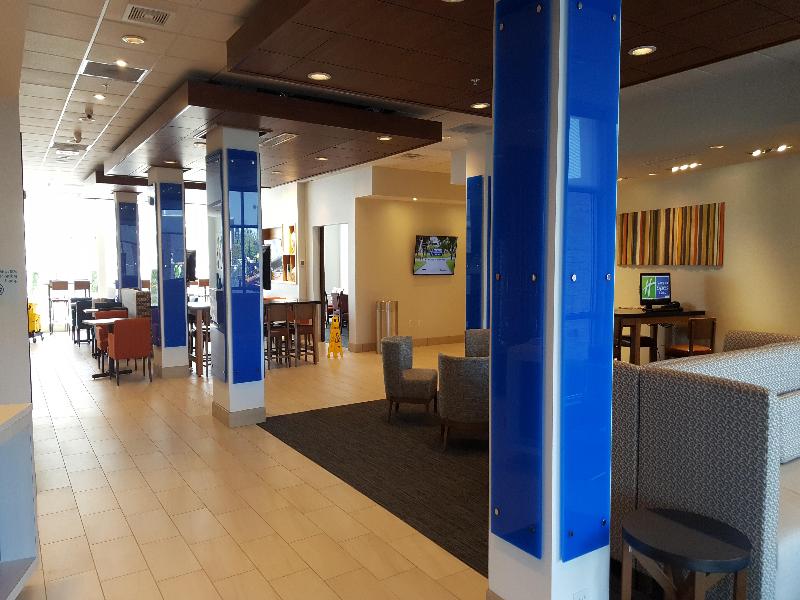 Holiday Inn Express and Suites Toledo West image