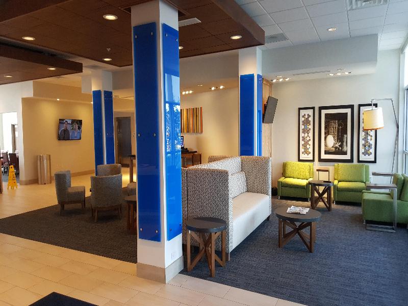 Holiday Inn Express and Suites Toledo West image
