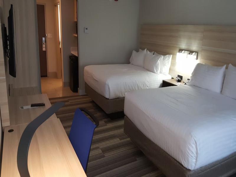 Holiday Inn Express and Suites Toledo West image