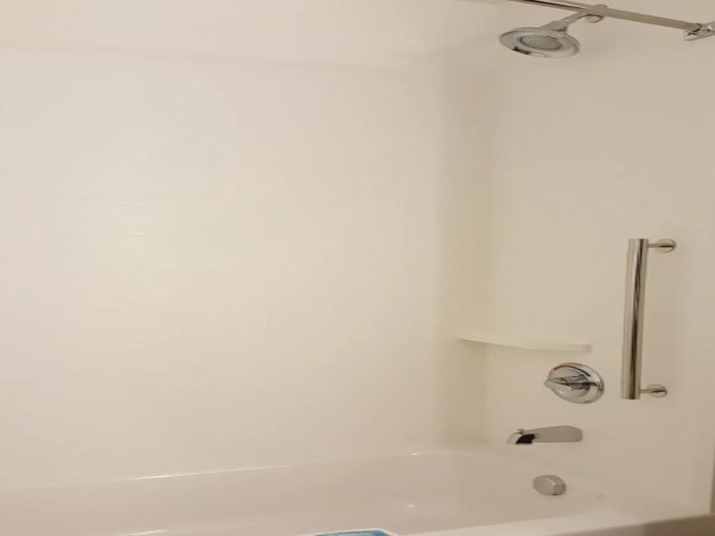 Holiday Inn Express and Suites Toledo West image