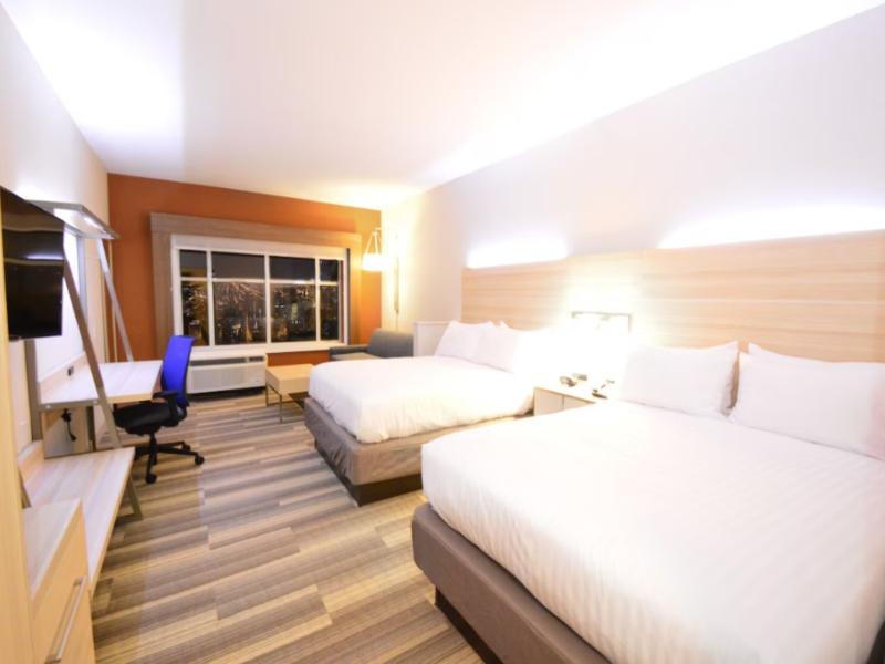 Holiday Inn Express and Suites Toledo West image