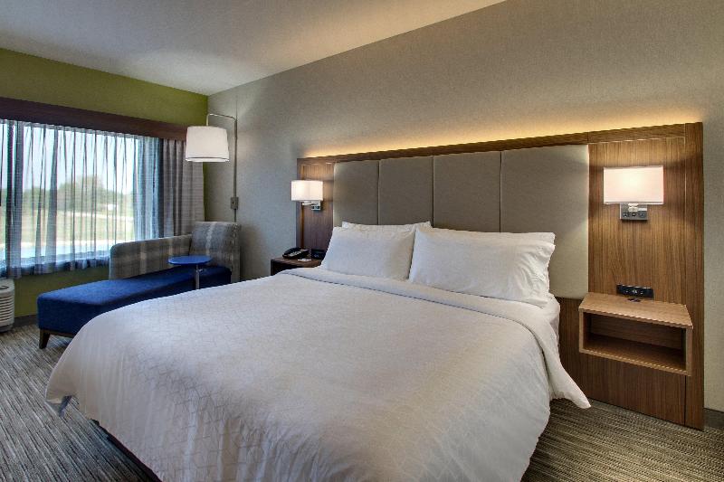 Holiday Inn Express and Suites Troy image