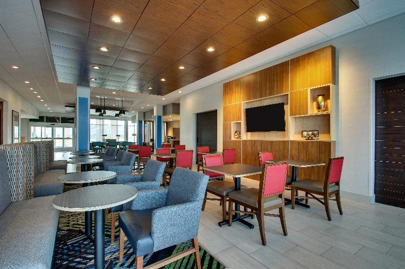 Holiday Inn Express and Suites Troy image