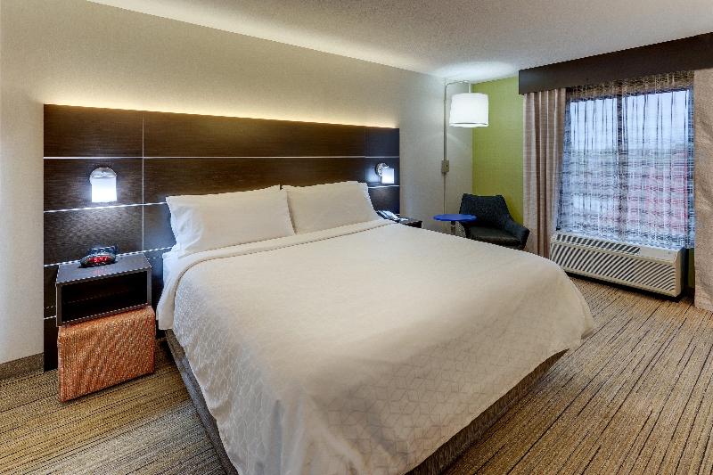 Holiday Inn Express and Suites Troy image