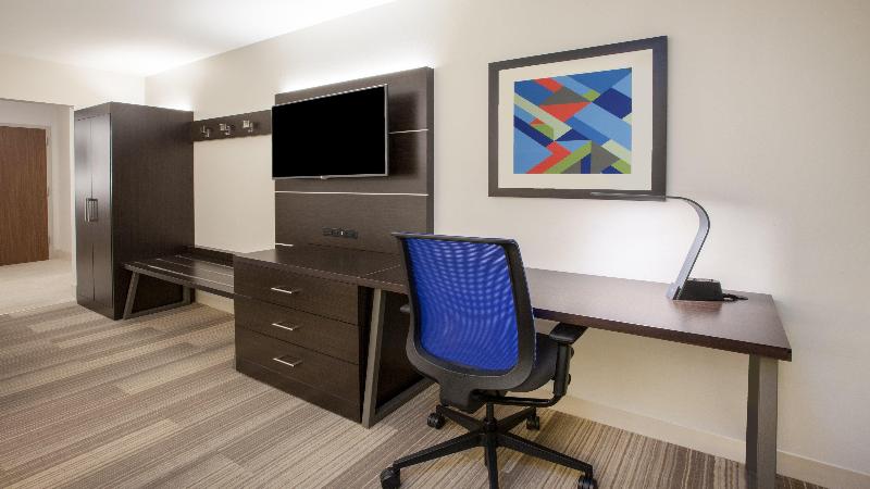Holiday Inn Express and Suites Troy image