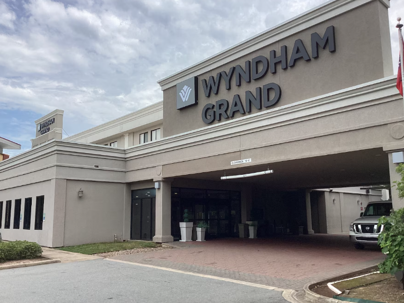 Wyndham Grand Executive Center Little Rock Airport