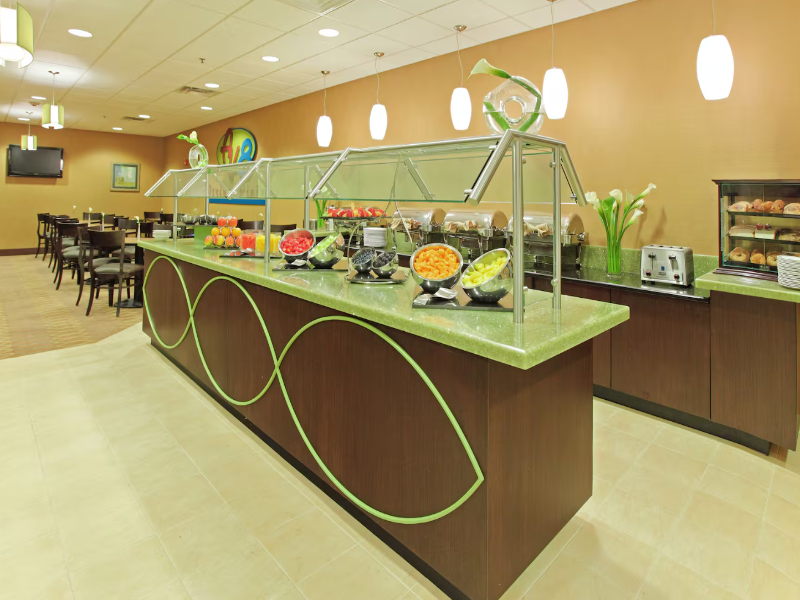 Wyndham Grand Executive Center Little Rock Airport