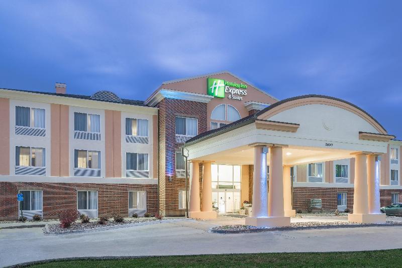 Holiday Inn Express and Suites Ames