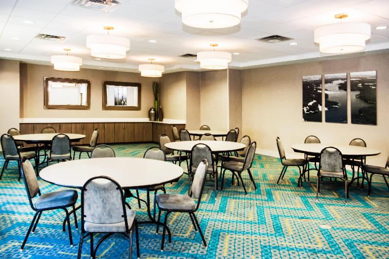 Holiday Inn Express and Suites Litchfield West image