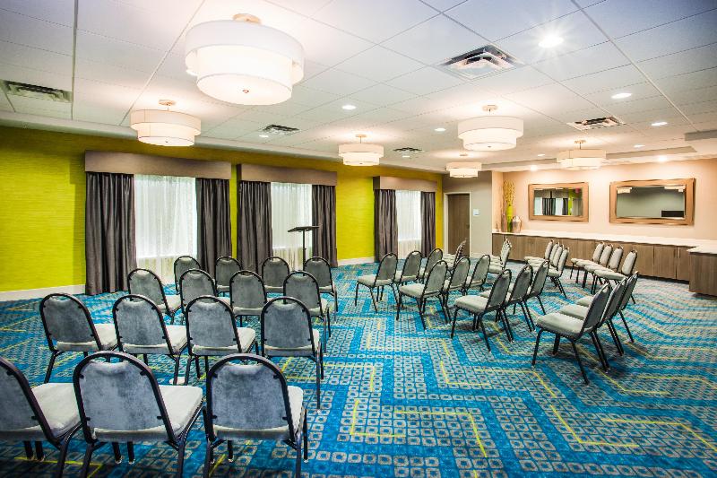 Holiday Inn Express and Suites Litchfield West image