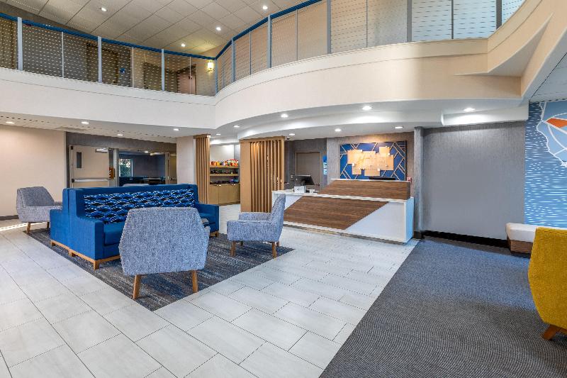 Holiday Inn Express & Suites Lathrop By IHG image