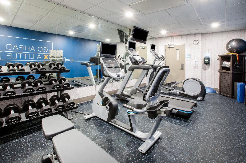 Holiday Inn Express & Suites Lathrop By IHG image