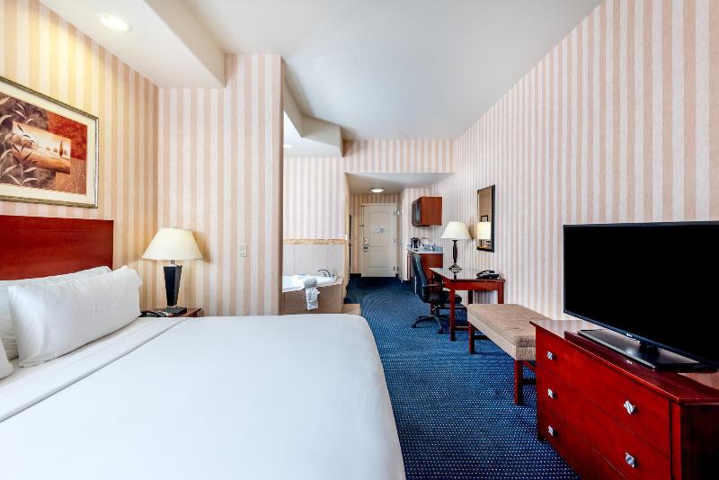 Holiday Inn Express & Suites Lathrop By IHG image