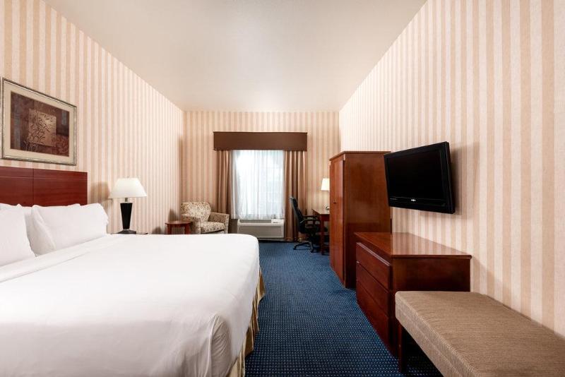 Holiday Inn Express & Suites Lathrop By IHG image