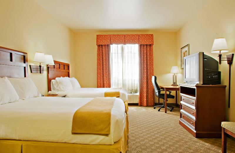 Holiday Inn Express & Suites Levelland image