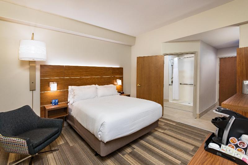 Holiday Inn Express Peoria North Glendale image