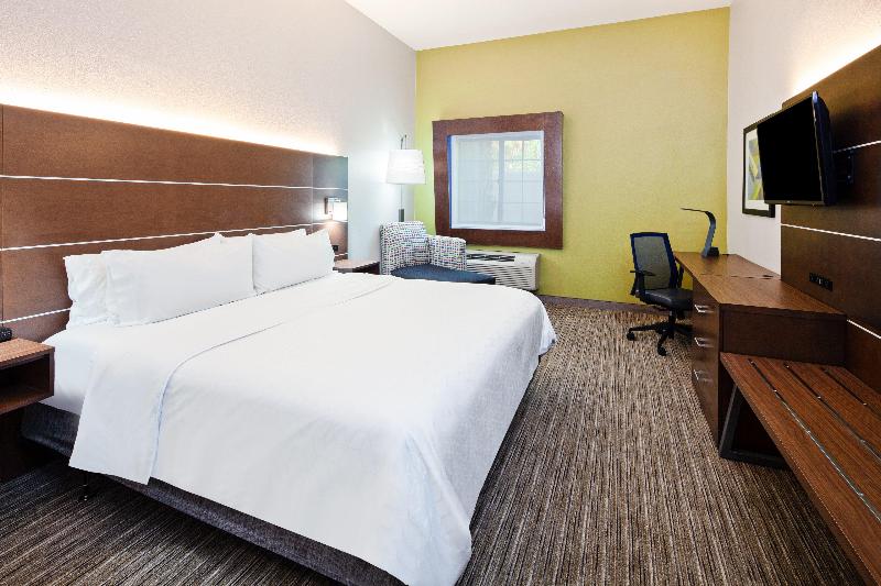 Holiday Inn Express & Suites Rancho Mirage Palm image