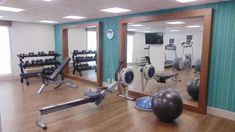 Holiday Inn Express and Suites Wapakoneta image
