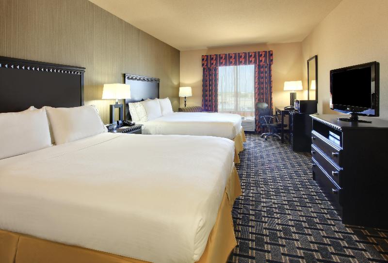 Holiday Inn Express & Suites Ennis By IHG image