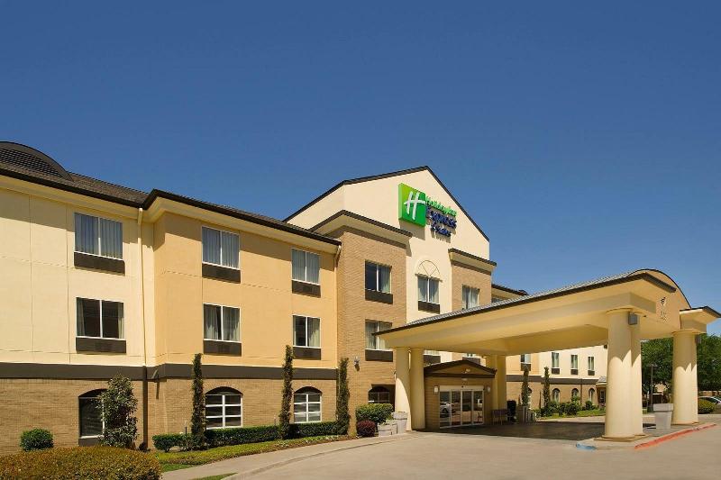 Holiday Inn Express and Suites DFW Grapevine