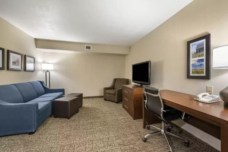 Comfort Inn and Suites Goodland image
