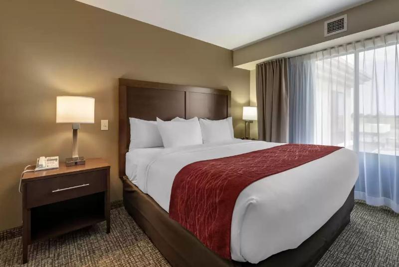 Comfort Inn and Suites Goodland image