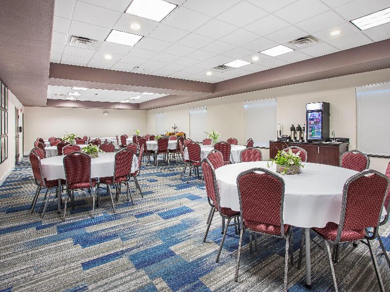 Holiday Inn Express & Suites Glasgow image