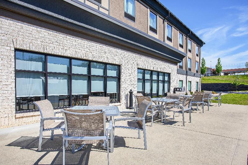 Holiday Inn Express & Suites Glasgow image