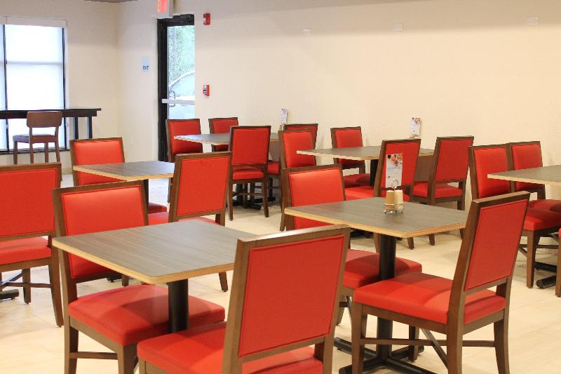 Holiday Inn Express & Suites Glasgow image