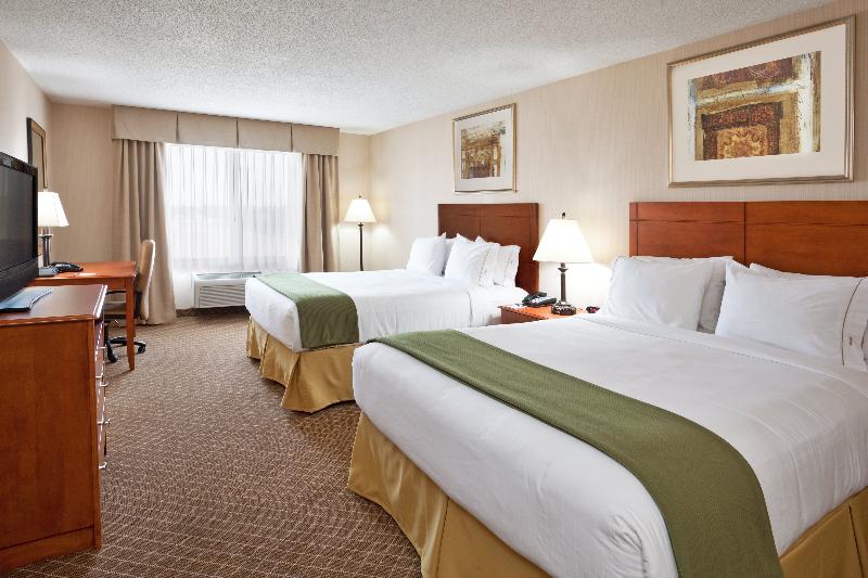 Holiday Inn Express & Suites Bay City By IHG photo 13