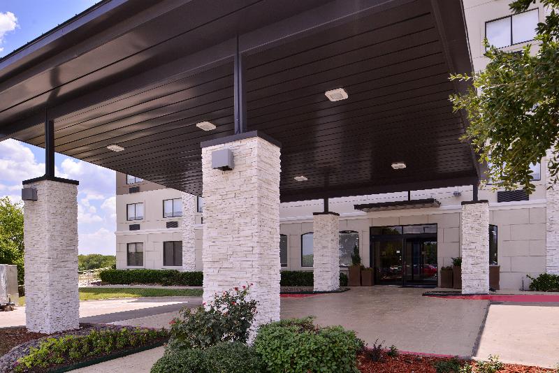Holiday Inn Express & Suites Mesquite image