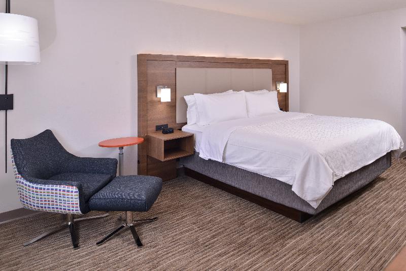 Holiday Inn Express & Suites Mesquite image