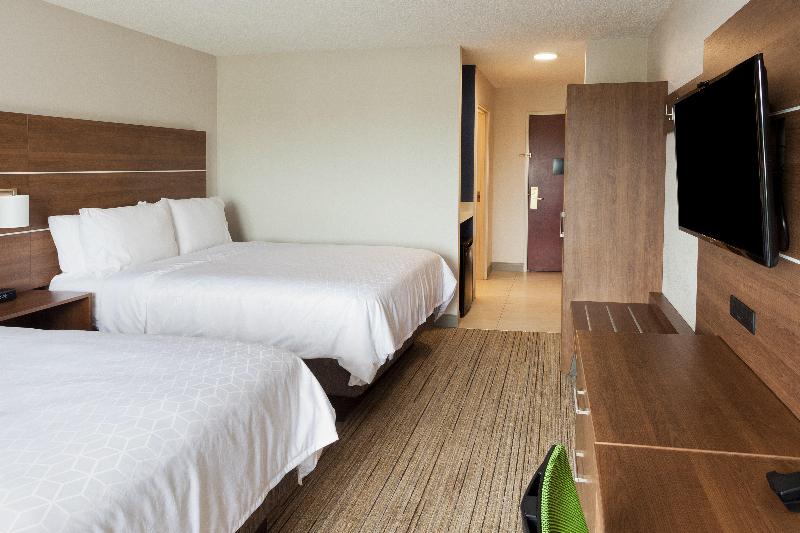 Holiday Inn Express and Suites Dothan North 4