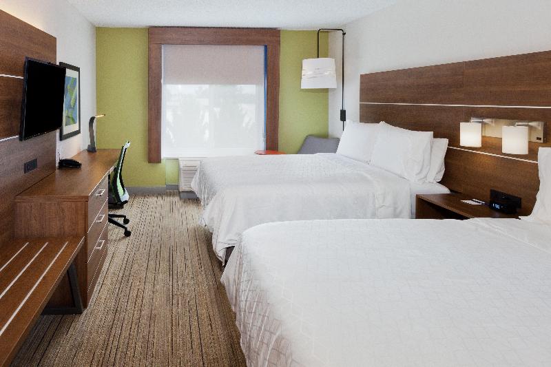 Holiday Inn Express and Suites Dothan North 5