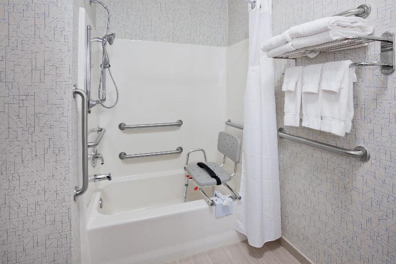 Holiday Inn Express & Suites Dickinson By IHG photo 14