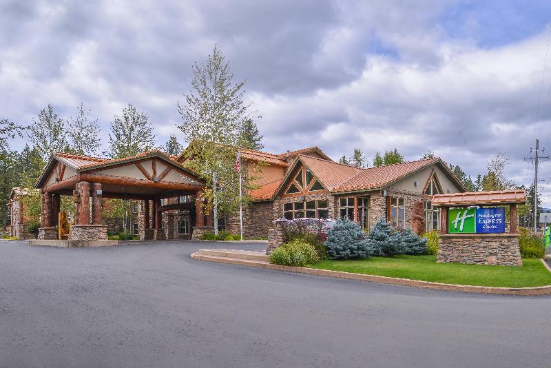 The Evergreen Hotel image