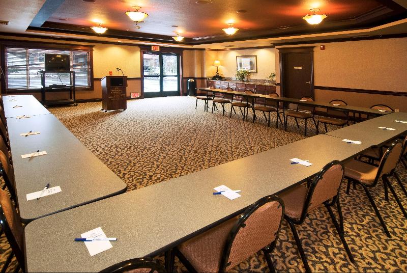 The Evergreen Hotel image