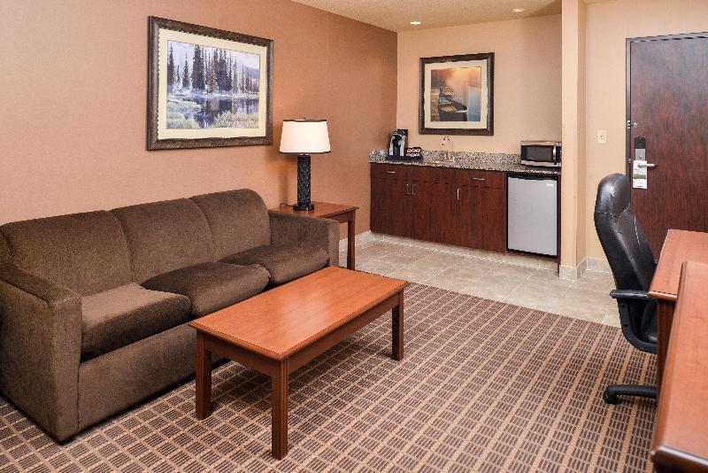 The Evergreen Hotel image
