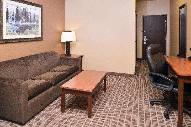 The Evergreen Hotel image