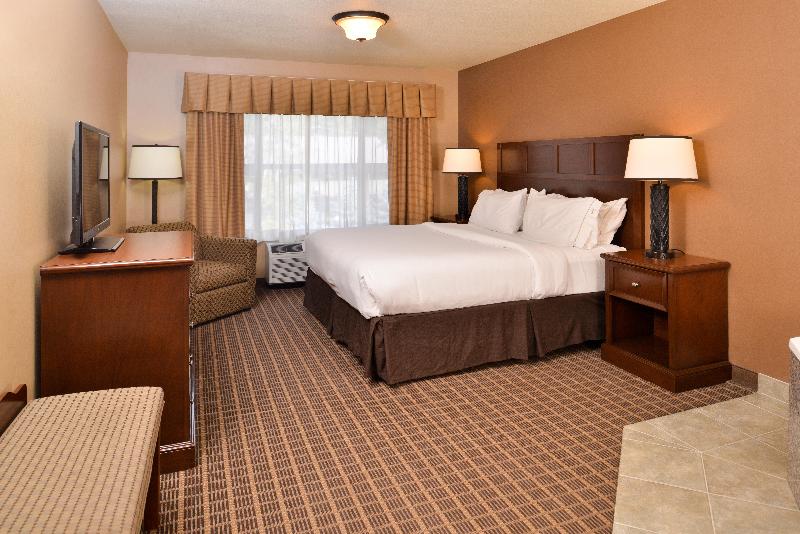 The Evergreen Hotel image