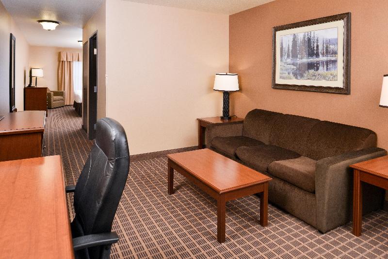 The Evergreen Hotel image
